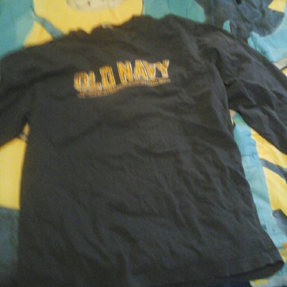 Men's  old  Navy  shirt